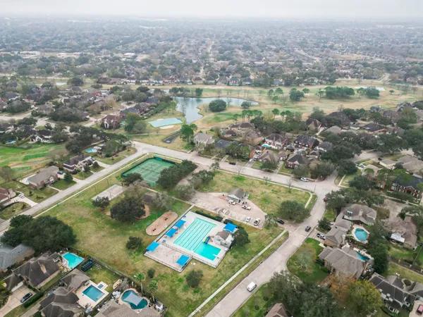 $375,000 | 2106 Spyglass Drive, League City, TX 77573