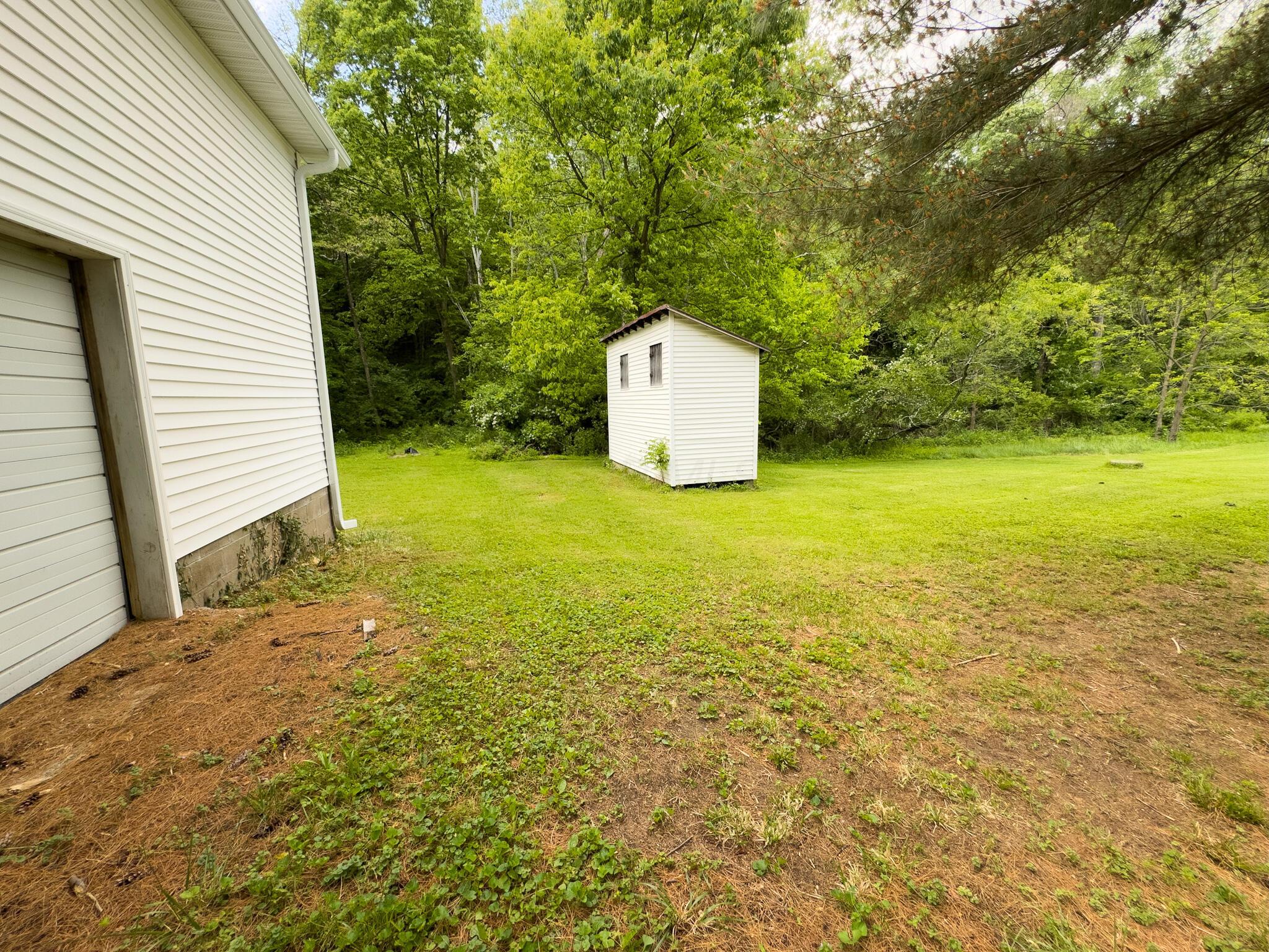 1574 Lick Run Road Chillicothe, OH 45601 - Photo 39 of 40 Garage and corn crib