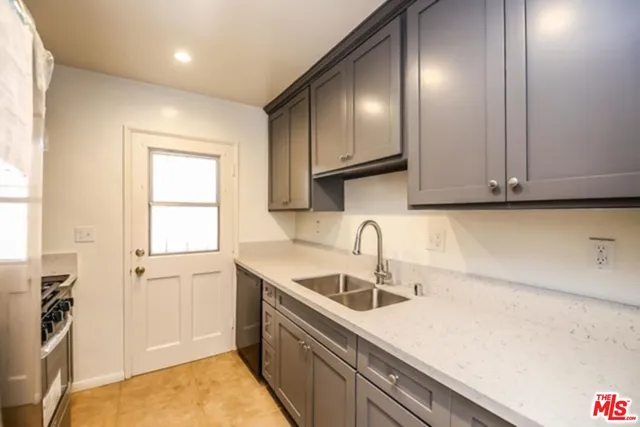 $4,000 | 1112 Ocean Park Boulevard, Unit A, Santa Monica, CA 90405