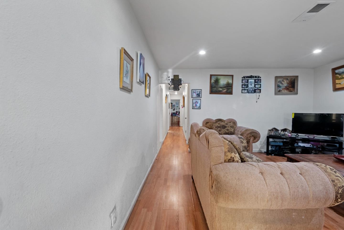 1780 Truckee Way Salinas, CA 93906 - Photo 8 of 37