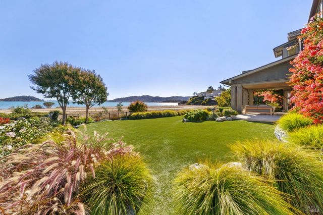 $6,970,000 | 448 Greenwood Beach Road, Tiburon, CA 94920