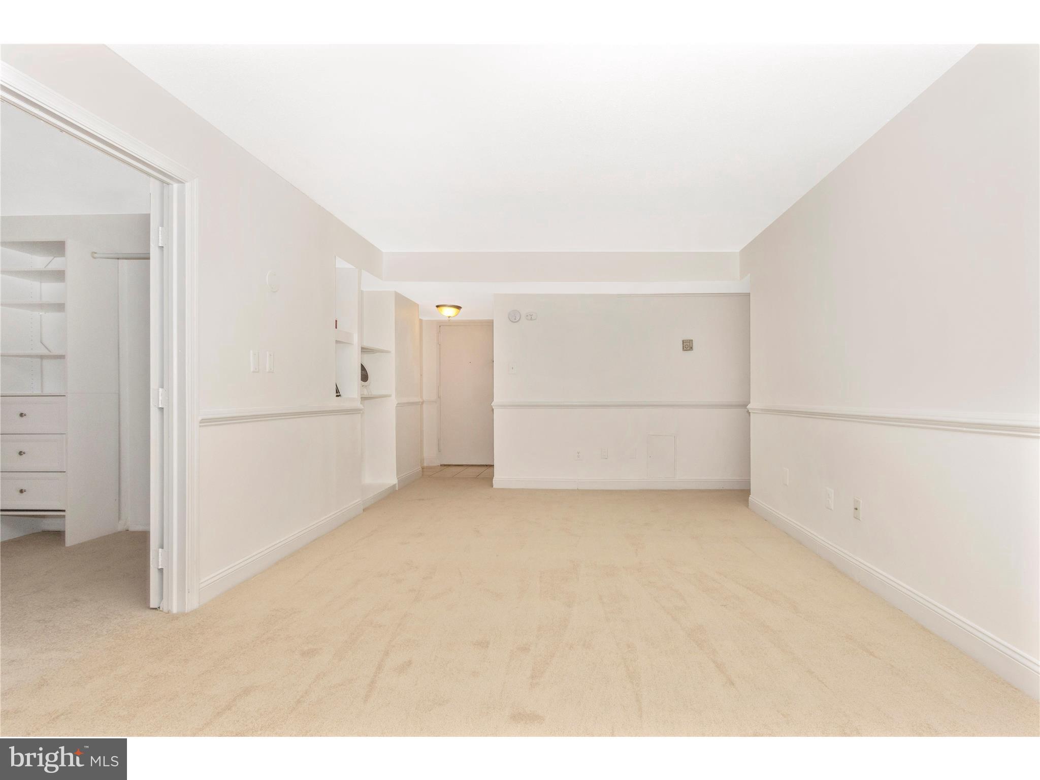 1836 Metzerott Road, Unit 510 Adelphi, MD 20783 - Photo 16 of 52 Living Room