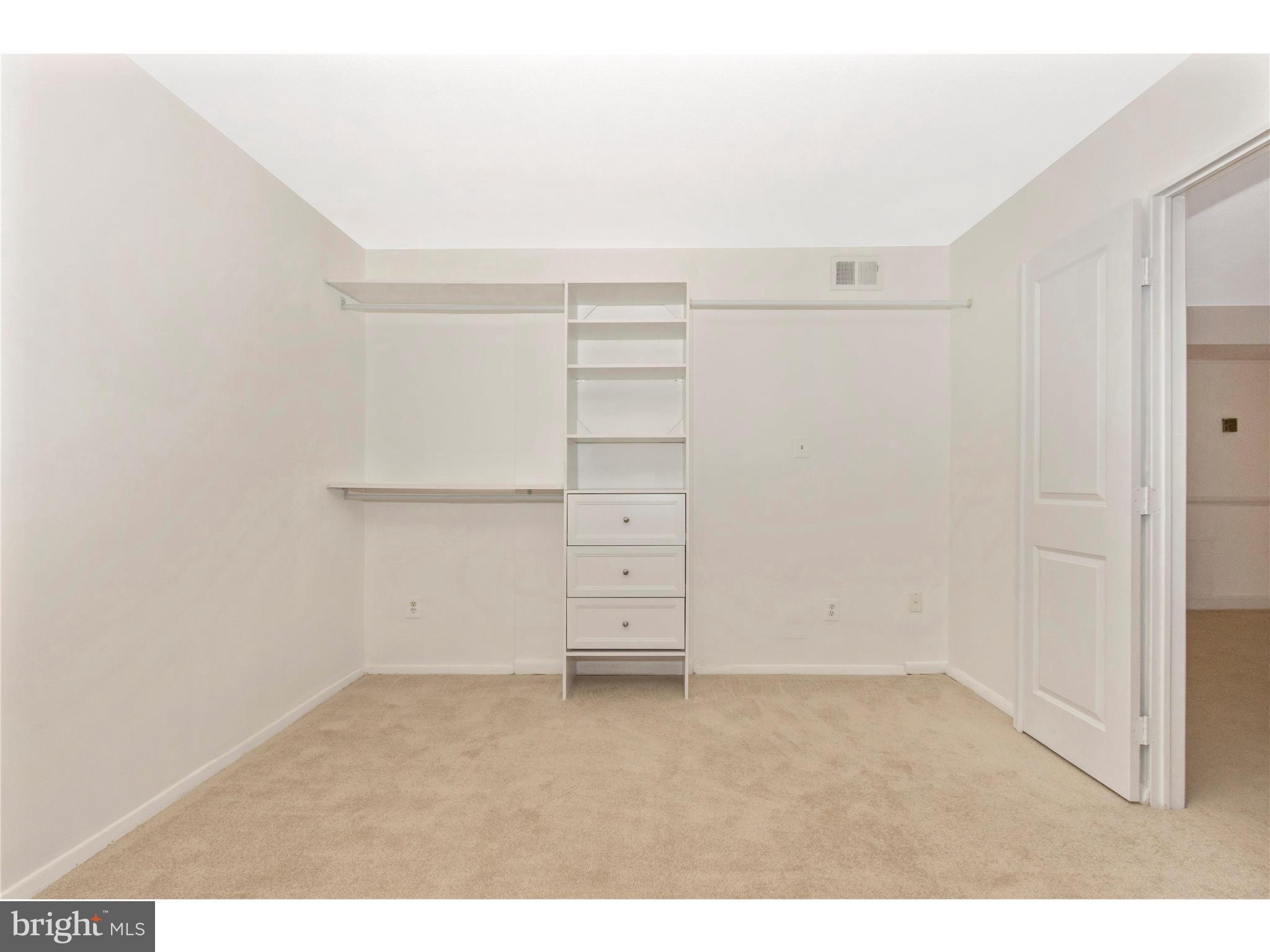 1836 Metzerott Road, Unit 510 Adelphi, MD 20783 - Photo 21 of 52 Den