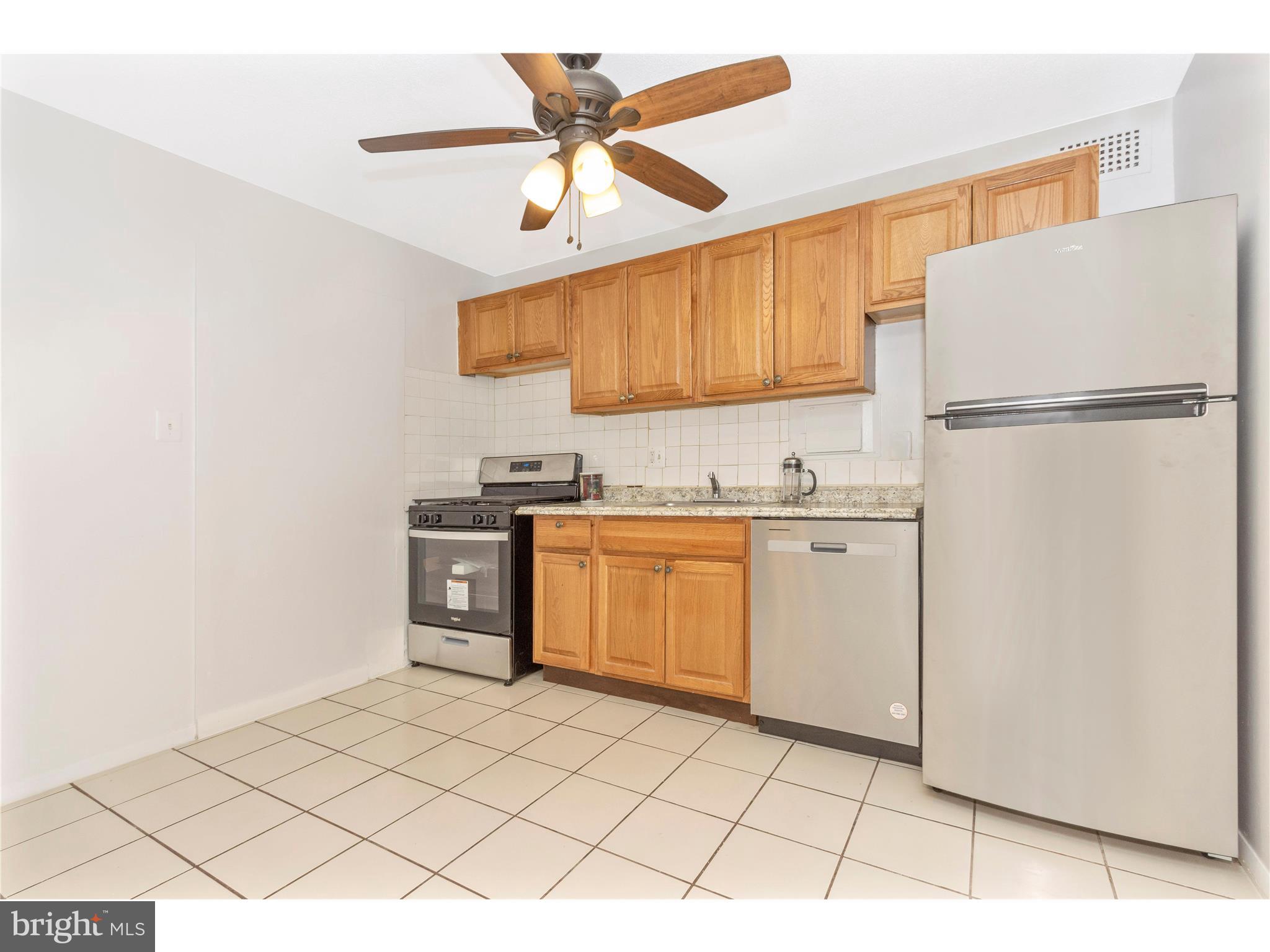 1836 Metzerott Road, Unit 510 Adelphi, MD 20783 - Photo 5 of 52 Kitchen