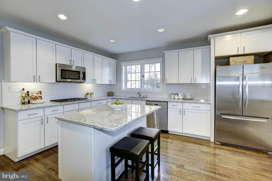4601 Reno Road Northwest Washington, DC 20008 - Photo 11 of 29 Kitchen