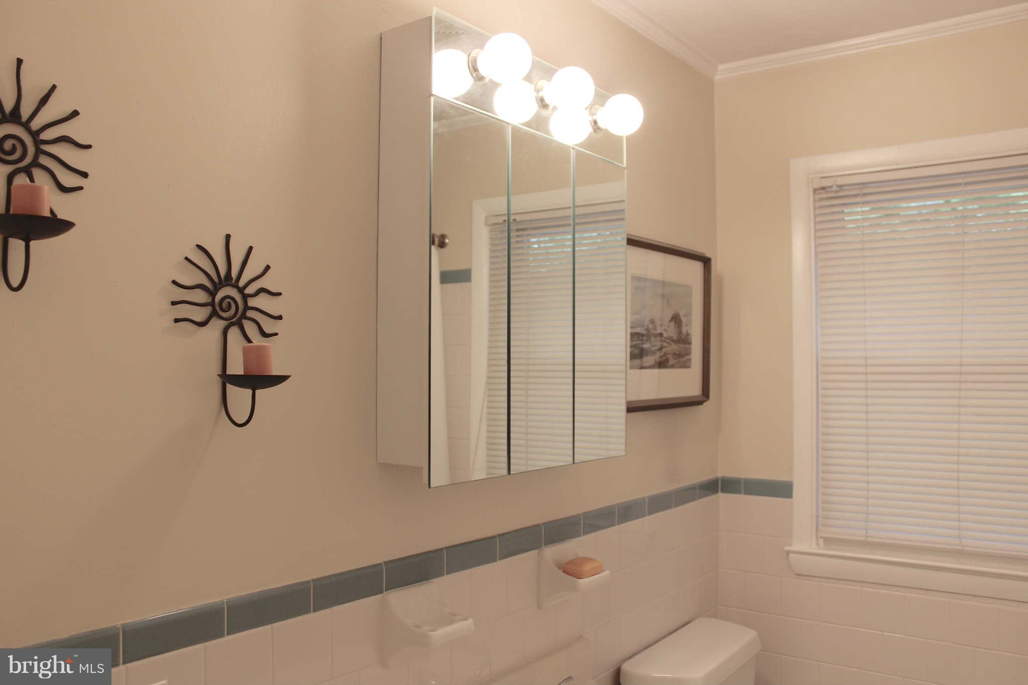 8729 Oakleigh Road Baltimore, MD 21234 - Photo 24 of 30 Bath