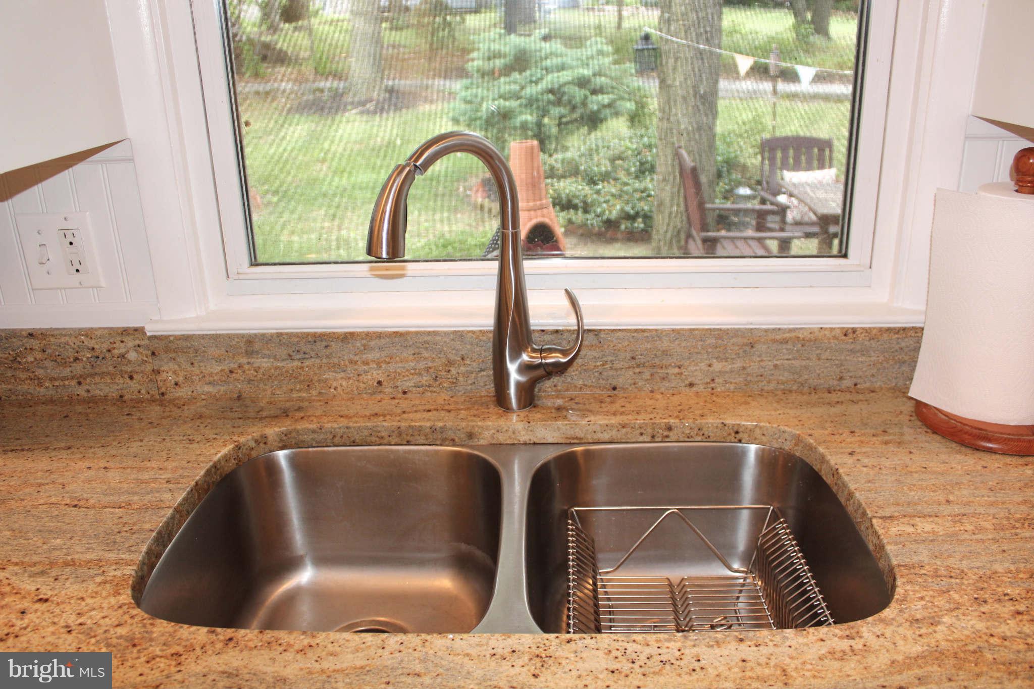 8729 Oakleigh Road Baltimore, MD 21234 - Photo 5 of 30 Kitchen