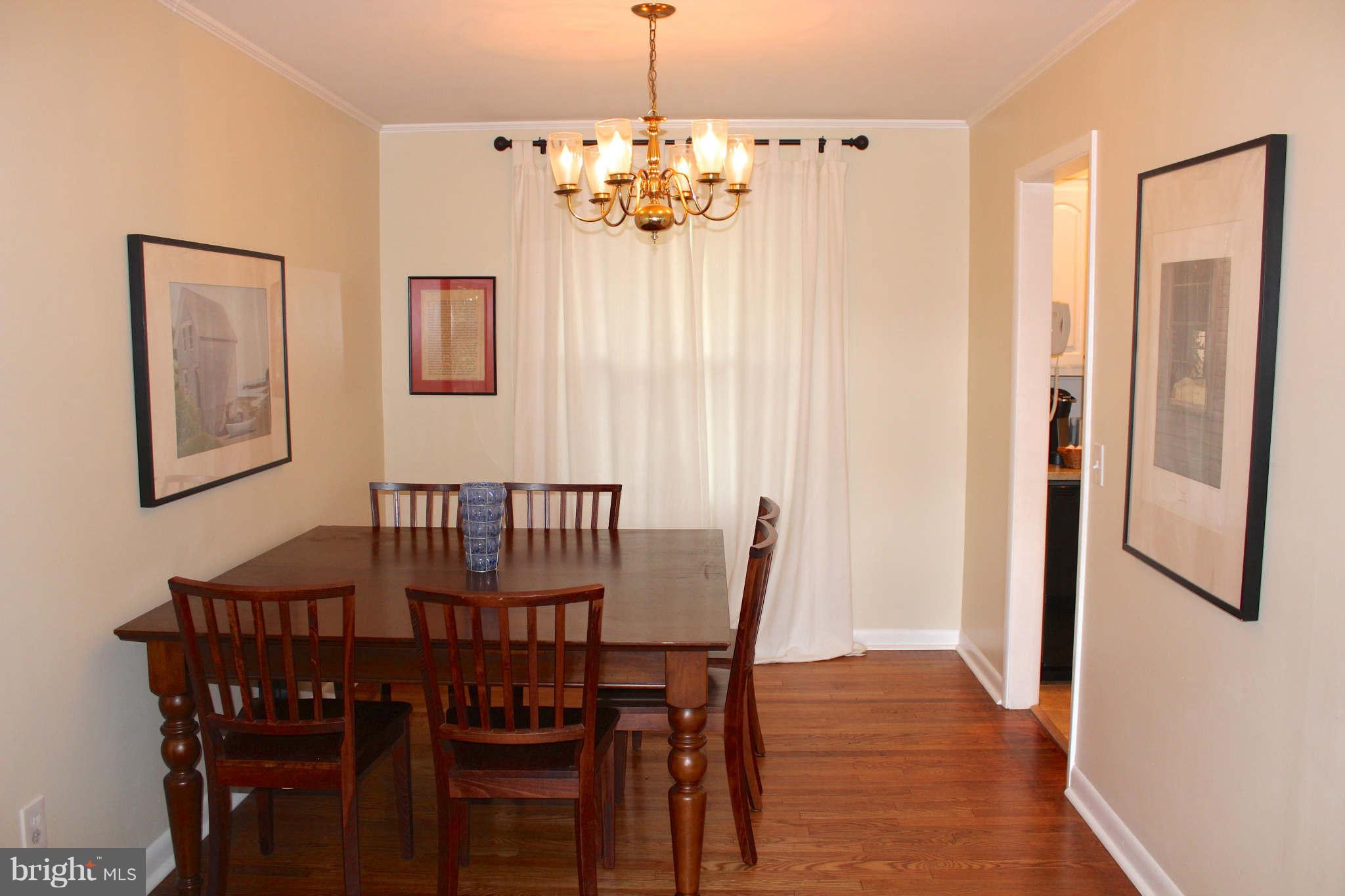 8729 Oakleigh Road Baltimore, MD 21234 - Photo 6 of 30 Dining Room