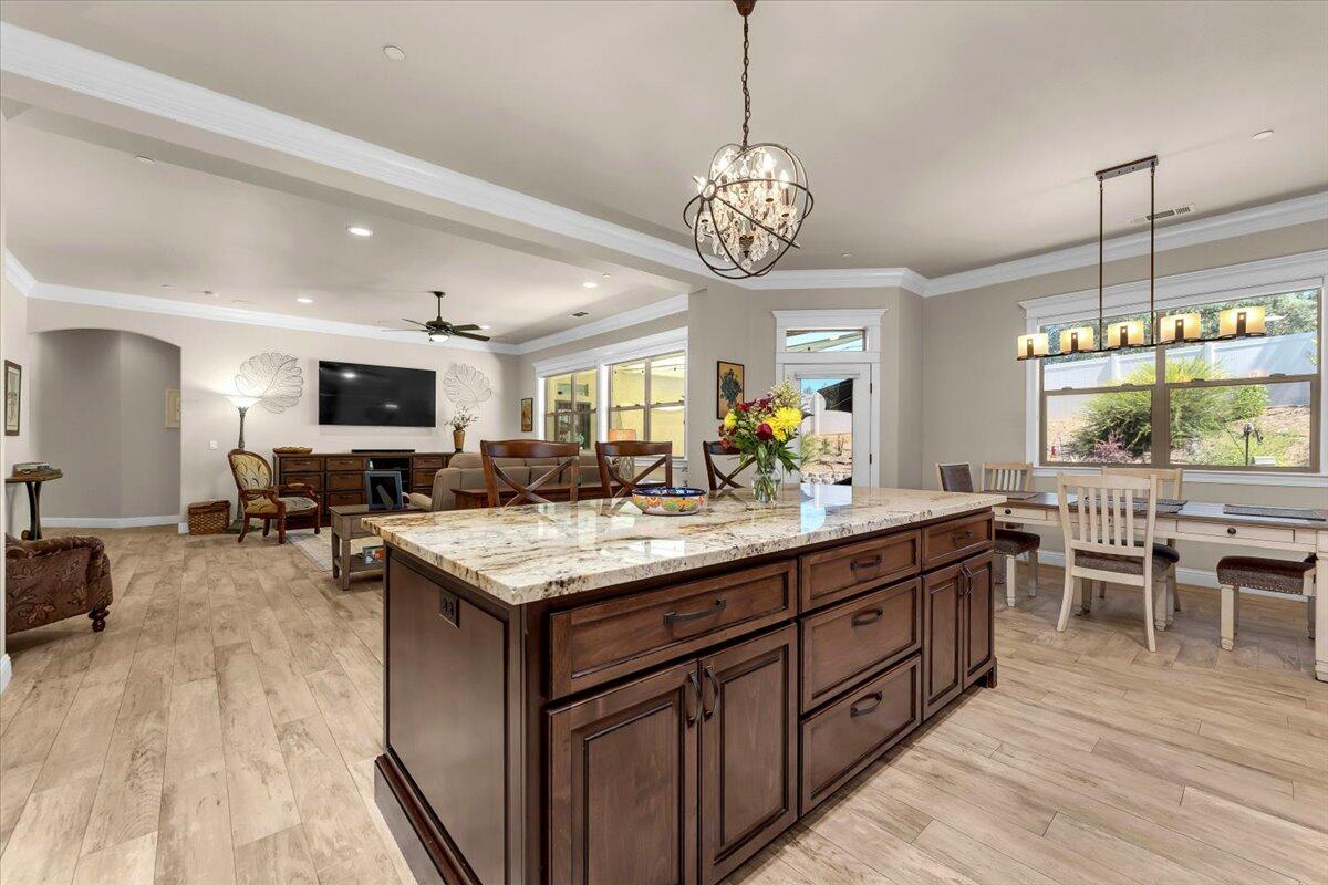 5697 Constitution Way Redding, CA 96003 - Photo 13 of 87 Large kitchen island