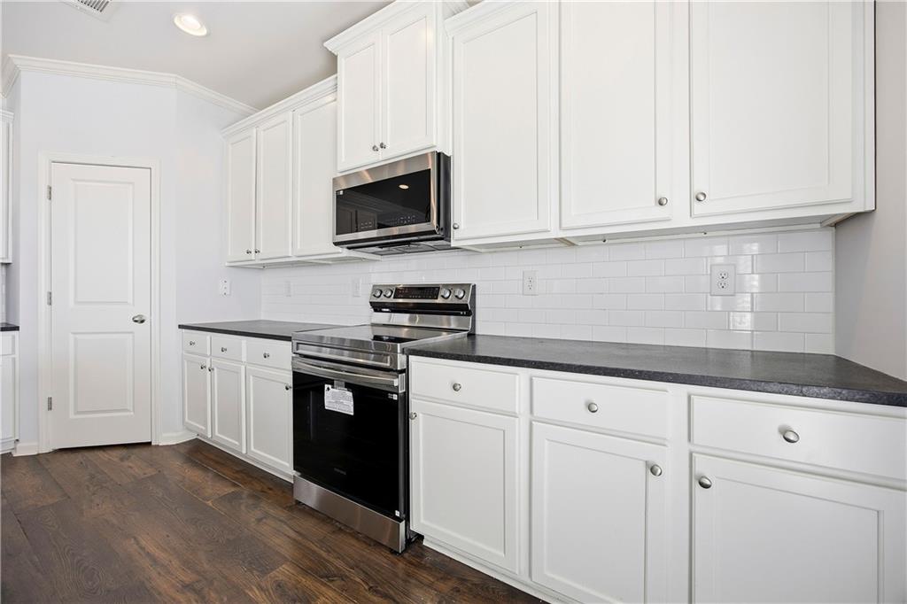 5414 Long Branch Way Flowery Branch, GA 30542 - Photo 12 of 29