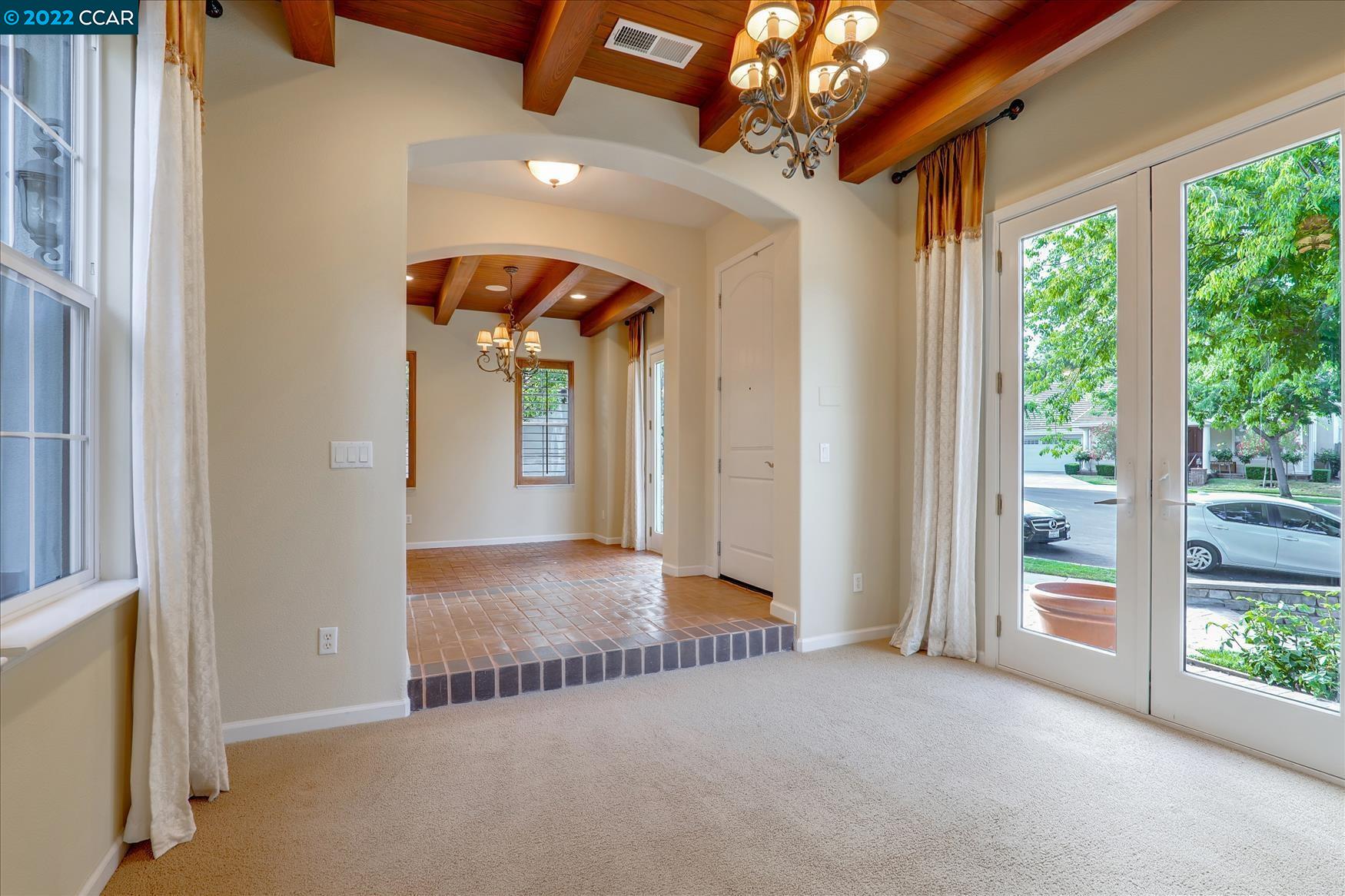 109 Elegans Court San Ramon, CA 94582 - Photo 13 of 41 a view of a hallway with windows