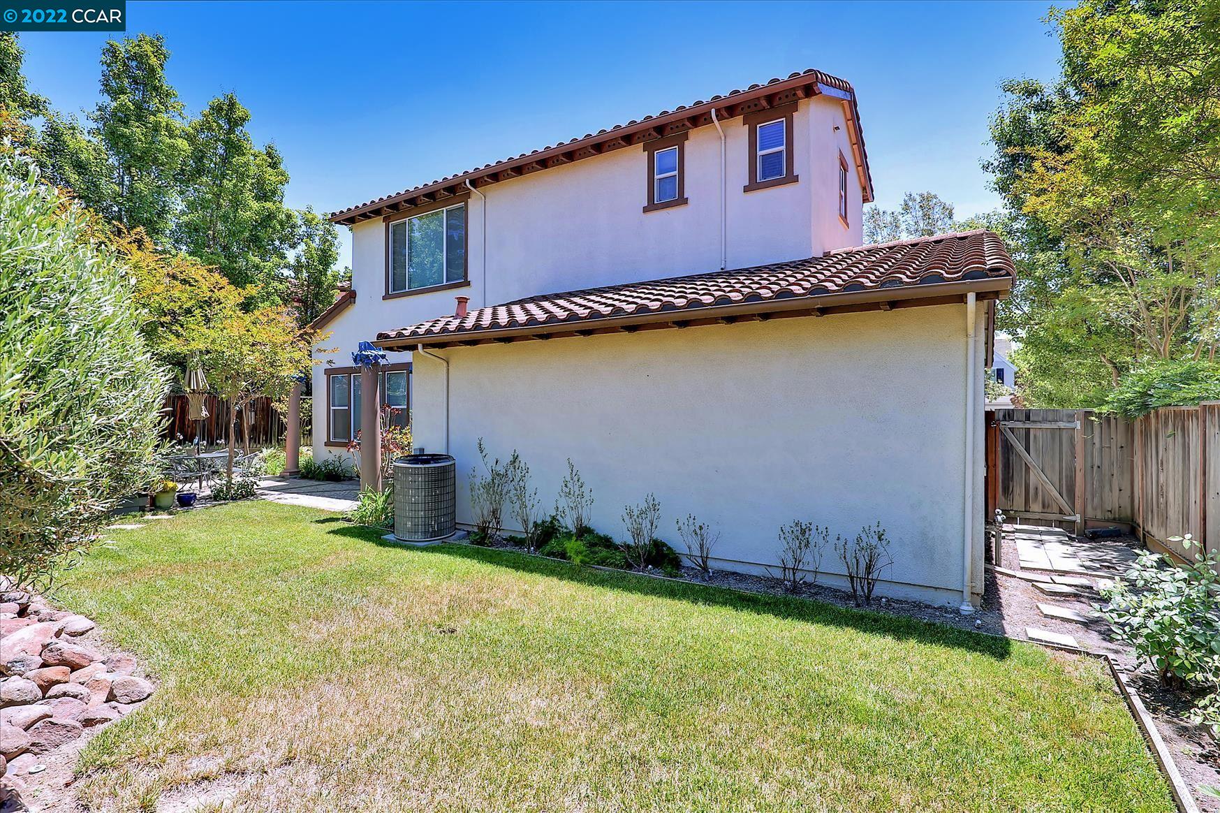 109 Elegans Court San Ramon, CA 94582 - Photo 7 of 41 front view of a house with a yard