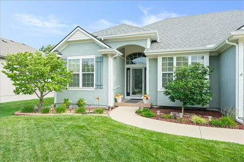 $525,000 | 21936 West 175th Terrace, Olathe, KS 66062