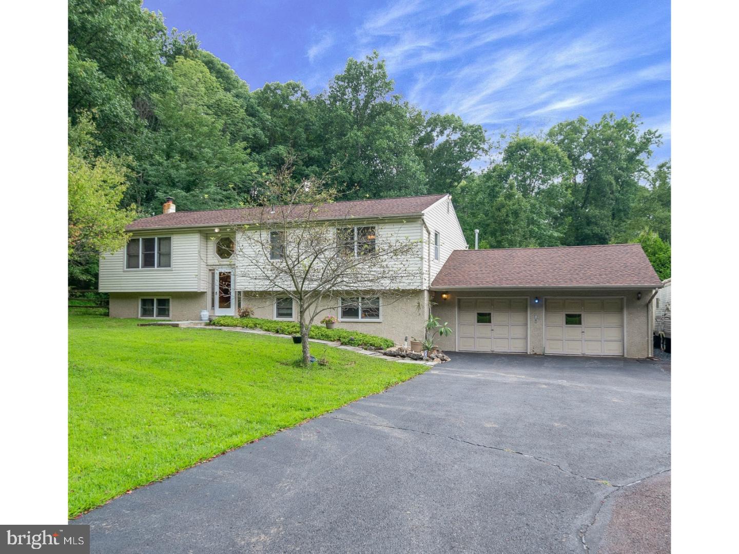1040 Allentown Road Green Lane, PA 18054 - Photo 1 of 25