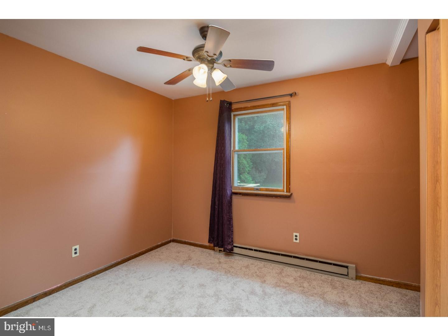 1040 Allentown Road Green Lane, PA 18054 - Photo 12 of 25