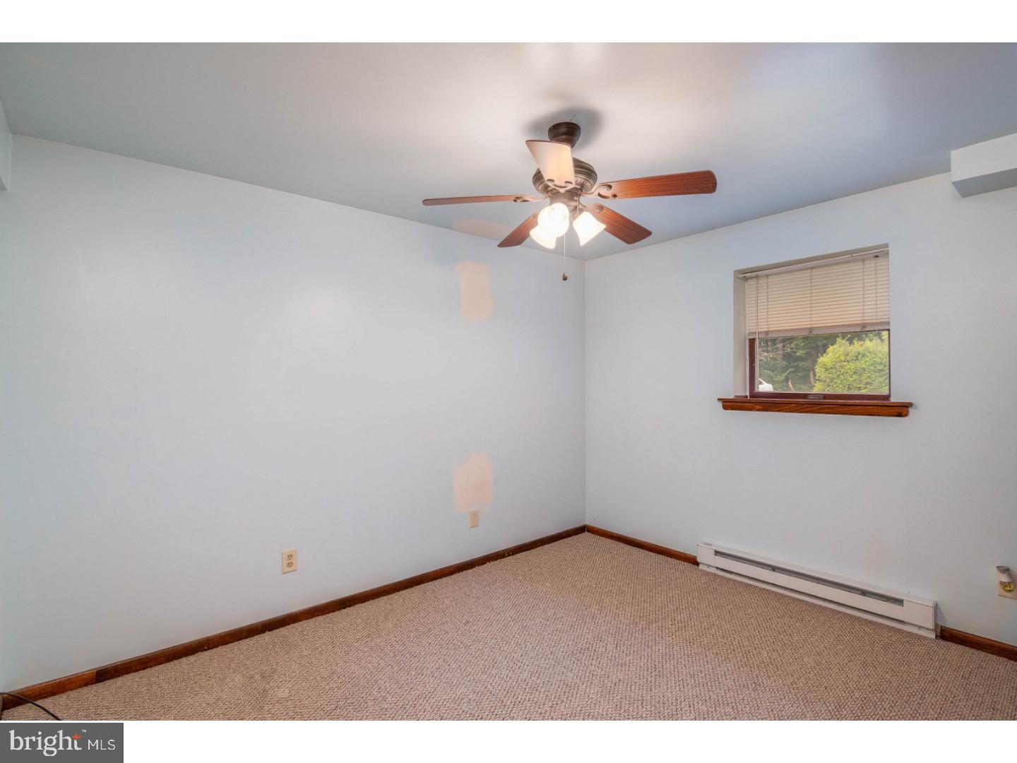 1040 Allentown Road Green Lane, PA 18054 - Photo 16 of 25