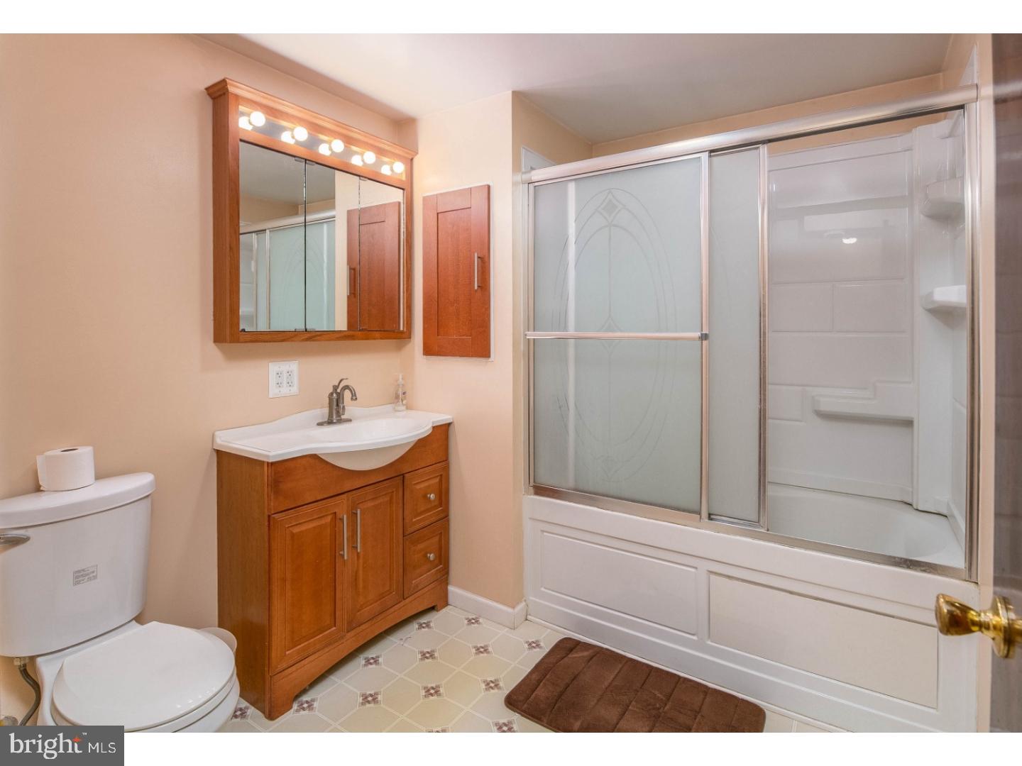 1040 Allentown Road Green Lane, PA 18054 - Photo 17 of 25