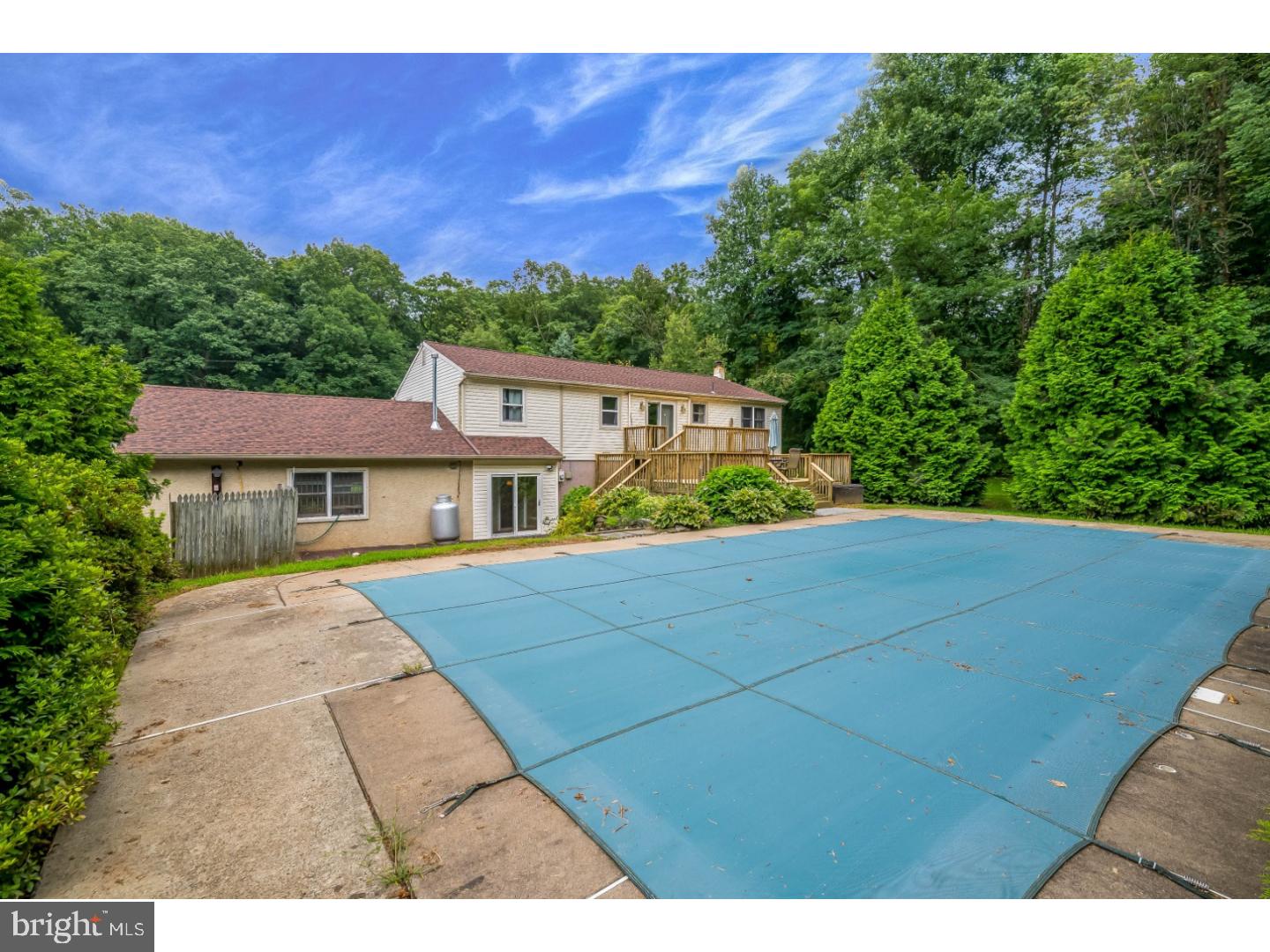 1040 Allentown Road Green Lane, PA 18054 - Photo 21 of 25