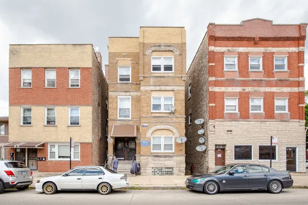 $1,750 | 504 West 32nd Street, Unit 2F, Chicago, IL 60616