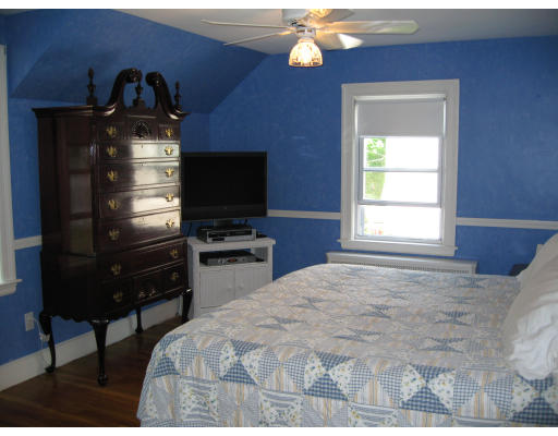 159 Aspen Road Swampscott, MA 01907 - Photo 13 of 23 Gallery Image 13