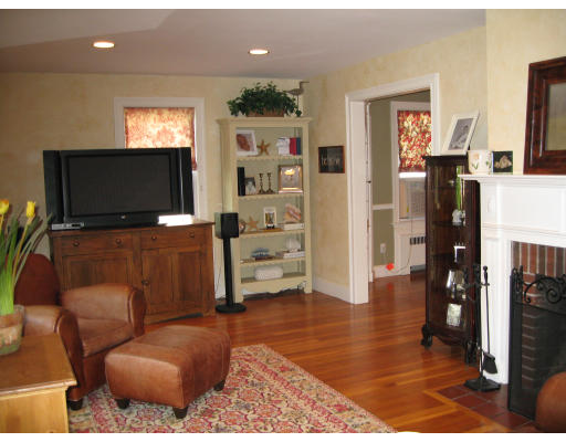 159 Aspen Road Swampscott, MA 01907 - Photo 2 of 23 Gallery Image 2