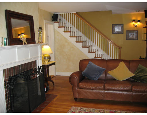 159 Aspen Road Swampscott, MA 01907 - Photo 4 of 23 Gallery Image 4
