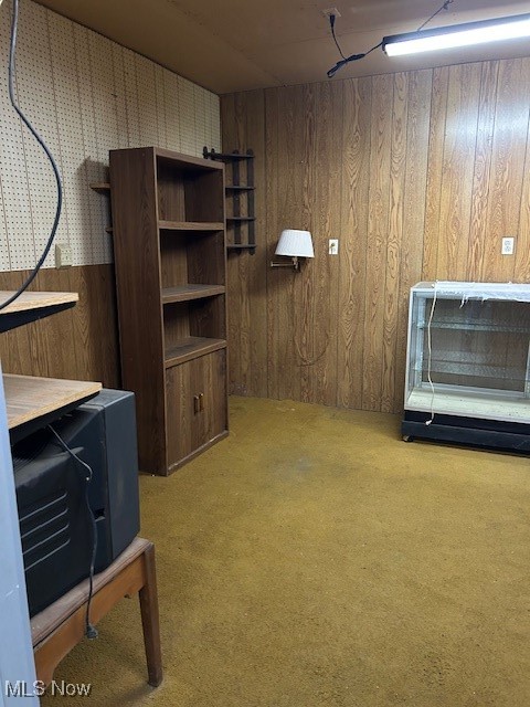 5188 Bandy Road Homeworth, OH 44634 - Photo 23 of 25 Office space inside front garage