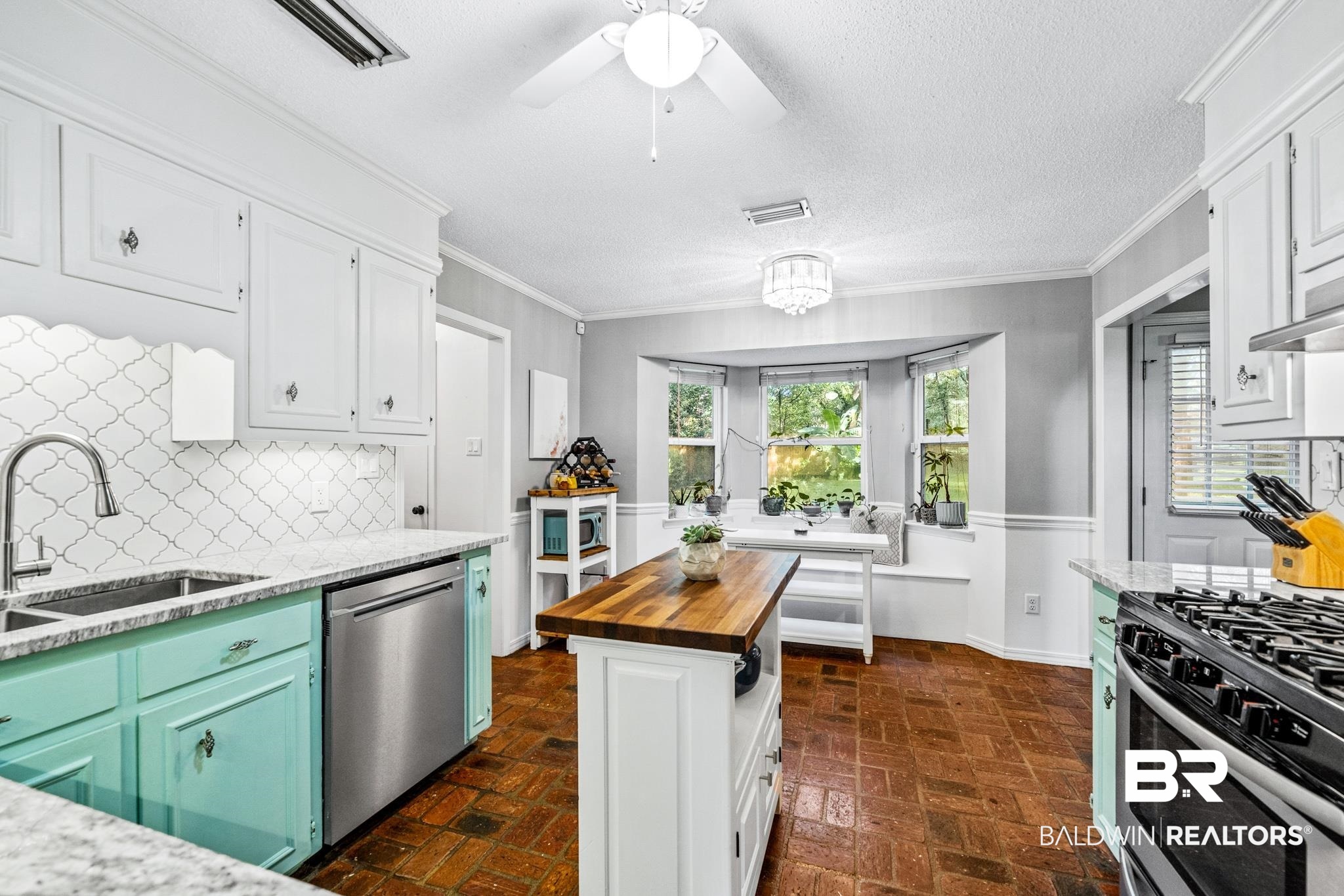 6208 Southridge Boulevard Mobile, AL 36693 - Photo 18 of 39