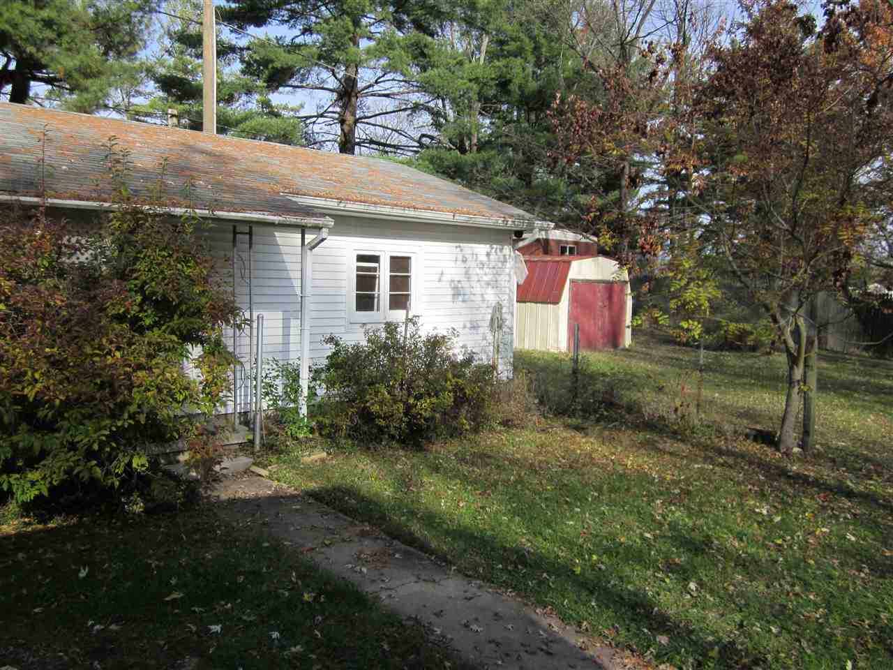 911 South Ransom Lane Bloomington, IN 47403 - Photo 3 of 22