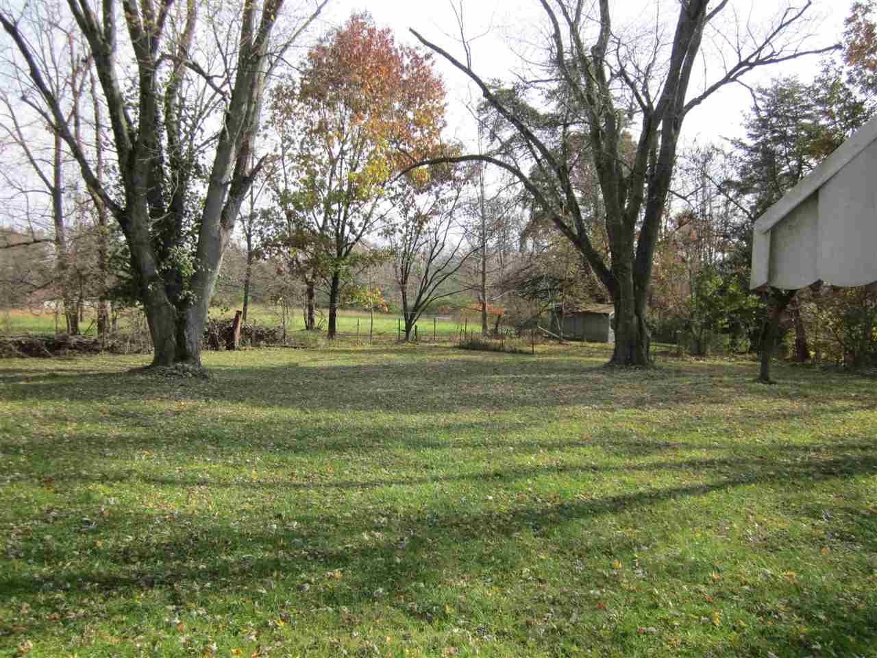 911 South Ransom Lane Bloomington, IN 47403 - Photo 4 of 22