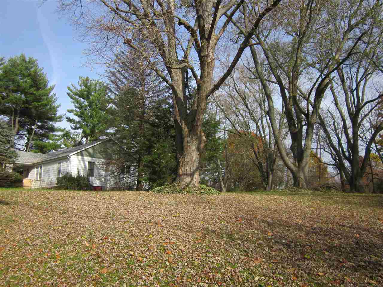 911 South Ransom Lane Bloomington, IN 47403 - Photo 5 of 22