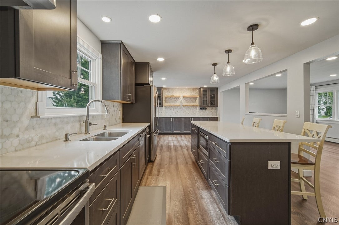 203 Riverdale Road Liverpool, NY 13090 - Photo 10 of 47 Gallery Image 10
