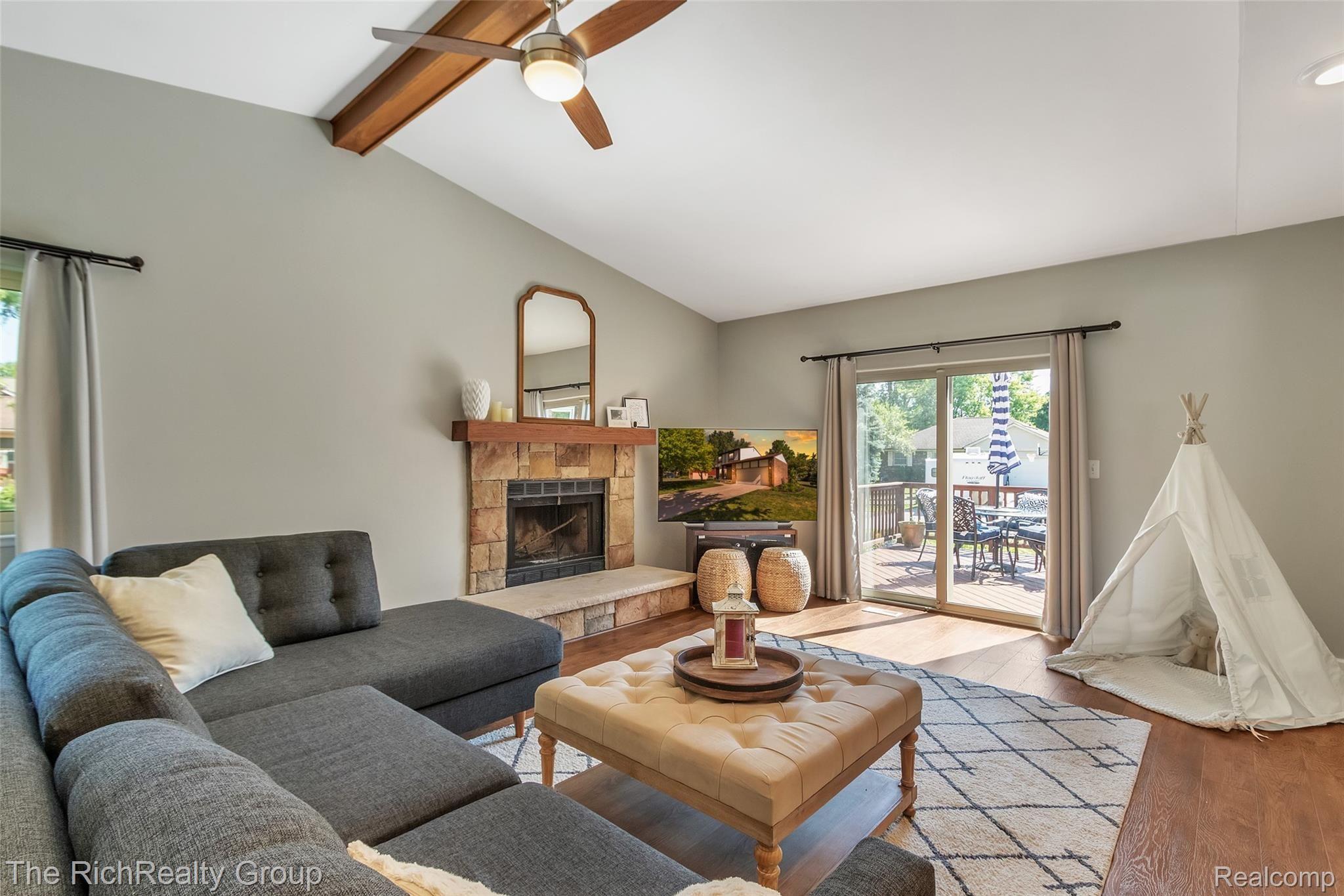 788 Francis Street Rochester, MI 48307 - Photo 23 of 53 21-788 Francis St-Windowstill Real Estate Photography-21.jpg