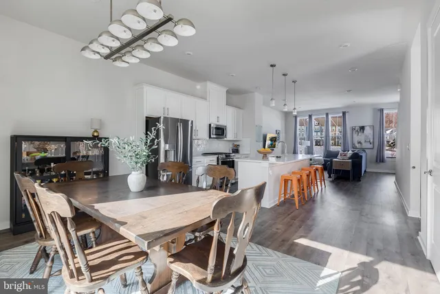 $635,000 | 1701 Autumn Maple Leaf Drive, Dumfries, VA 22026