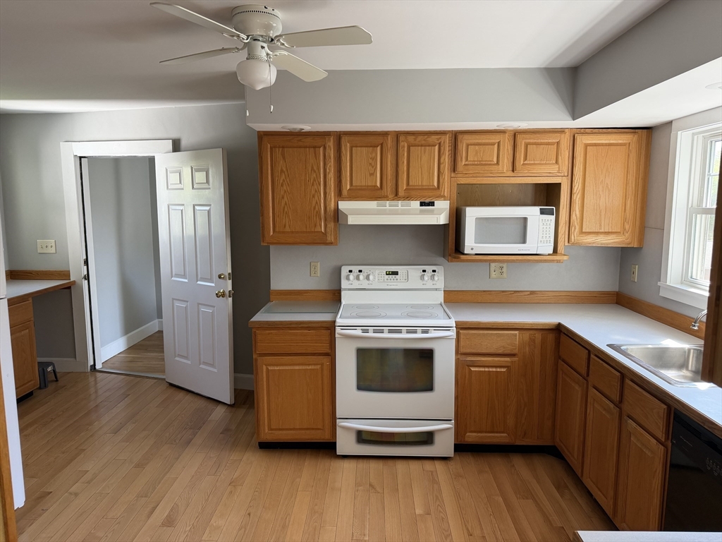 56 South Main Street, Unit 2 Uxbridge, MA 01569 - Photo 5 of 23