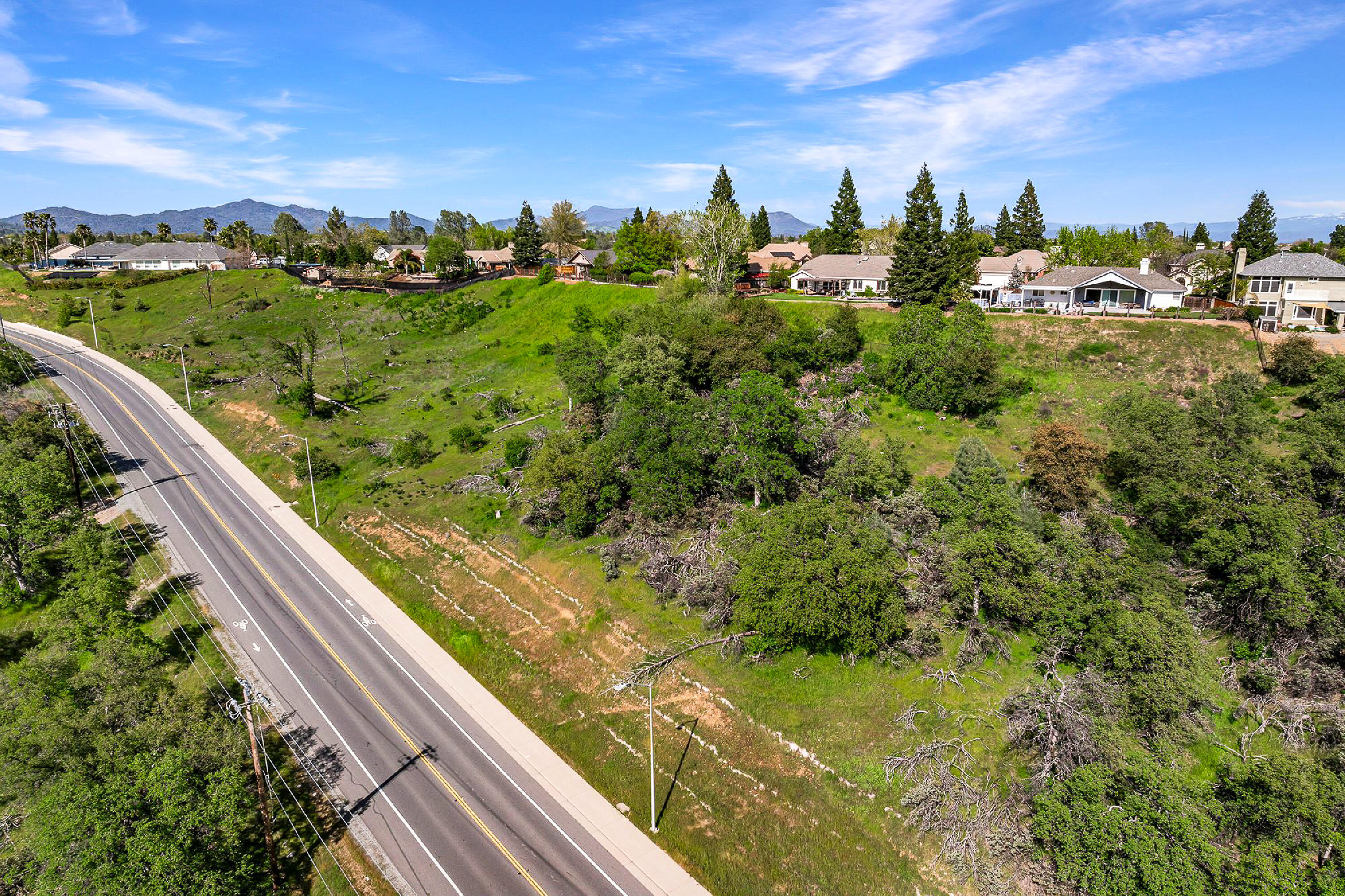 166 Quartz Hill Road Redding, CA 96003 - Photo 21 of 34 a view of a city
