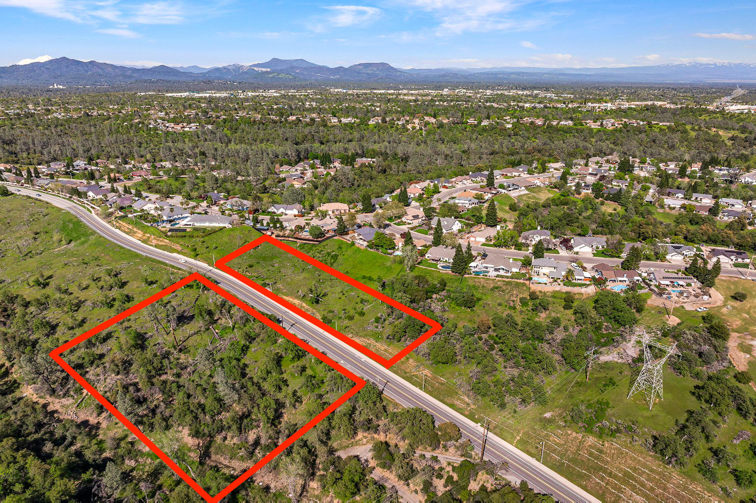 166 Quartz Hill Road Redding, CA 96003 - Photo 7 of 34 a view of a city
