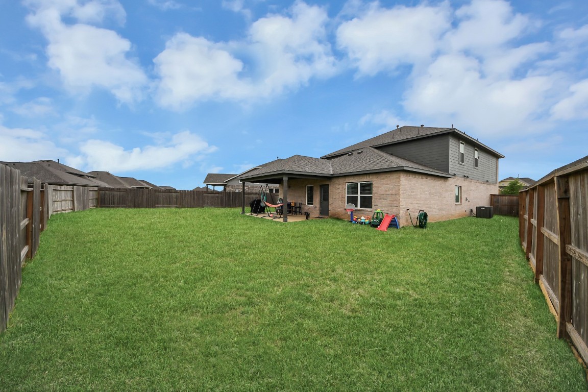 10510 Bear Point Rosharon, TX 77583 - Photo 20 of 23