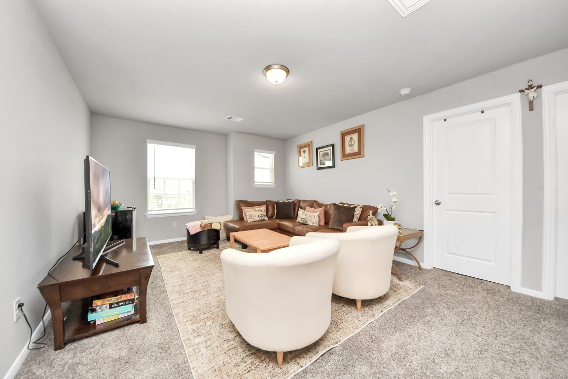 10510 Bear Point Rosharon, TX 77583 - Photo 7 of 23