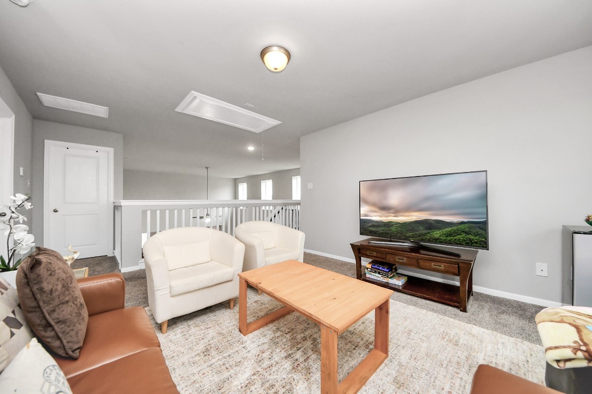 10510 Bear Point Rosharon, TX 77583 - Photo 8 of 23