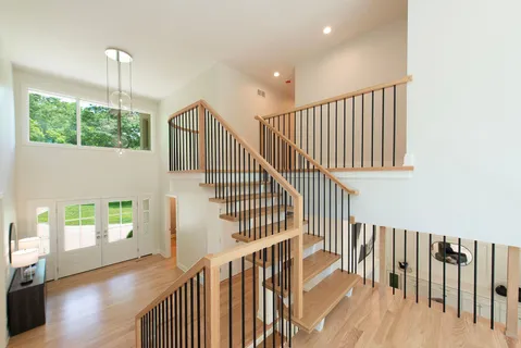 $3,750,000 | 1221 Loch Lane, Lake Forest, IL 60045