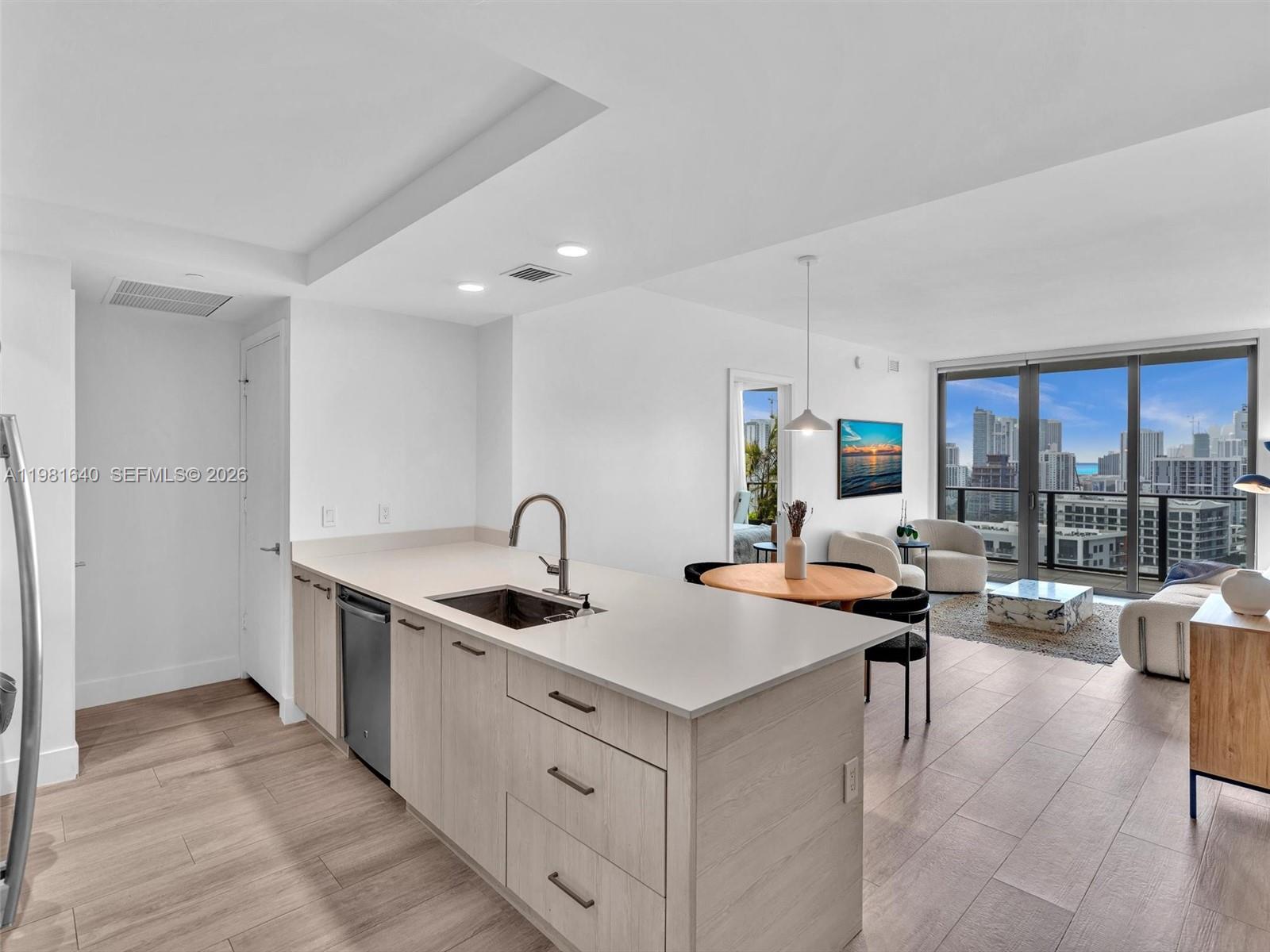 121 Northeast 34th Street, Unit 2102 Miami, FL 33137 - Photo 13 of 98