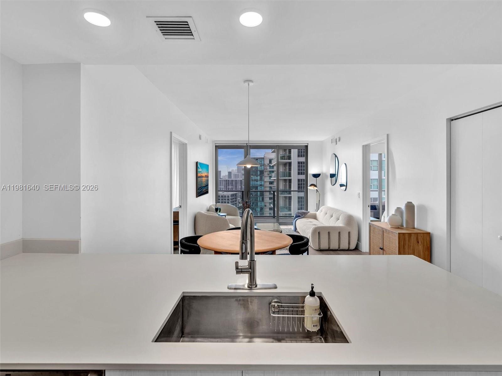 121 Northeast 34th Street, Unit 2102 Miami, FL 33137 - Photo 14 of 98