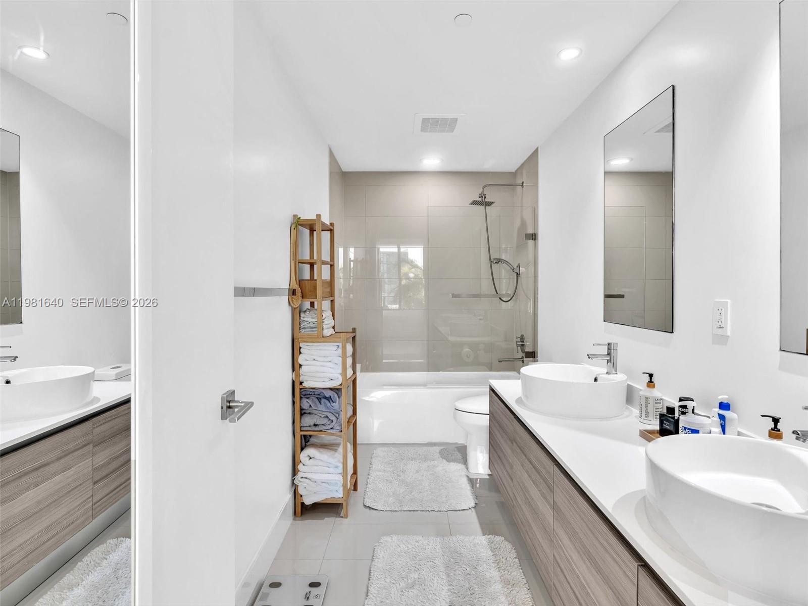 121 Northeast 34th Street, Unit 2102 Miami, FL 33137 - Photo 44 of 98