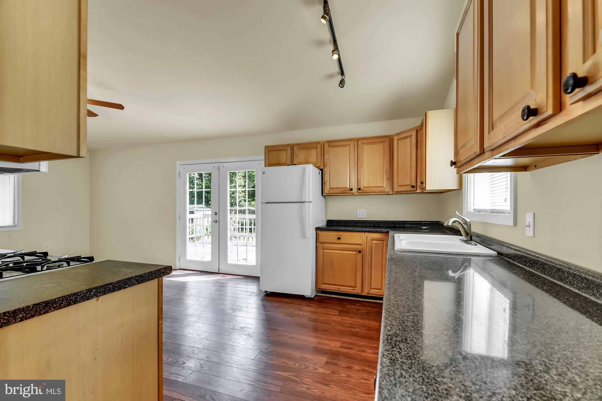 731 Templecliff Road Baltimore, MD 21208 - Photo 12 of 27
