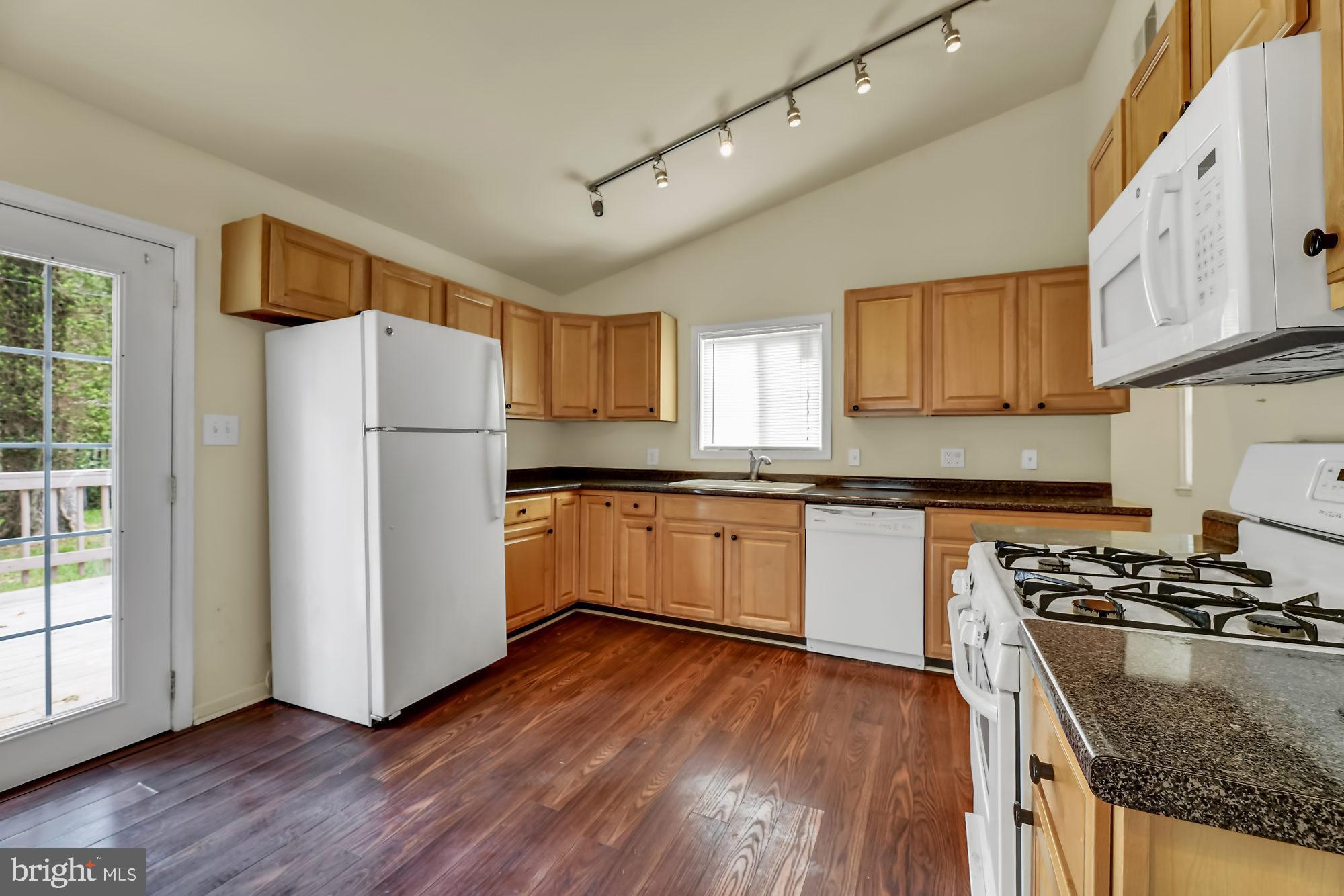 731 Templecliff Road Baltimore, MD 21208 - Photo 10 of 27
