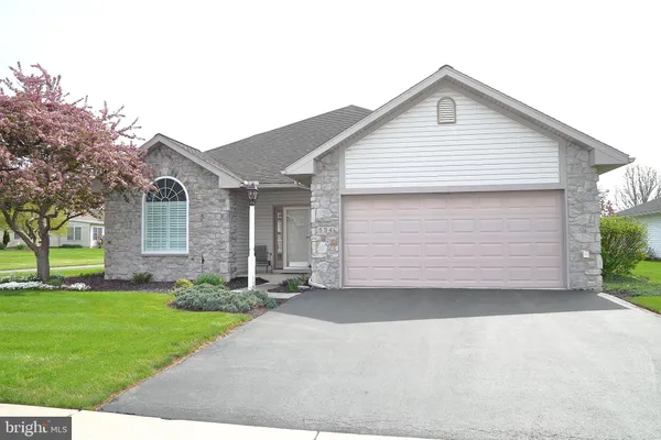 $425,000 | 534 Blossom Trail, Mount Joy, PA 17552