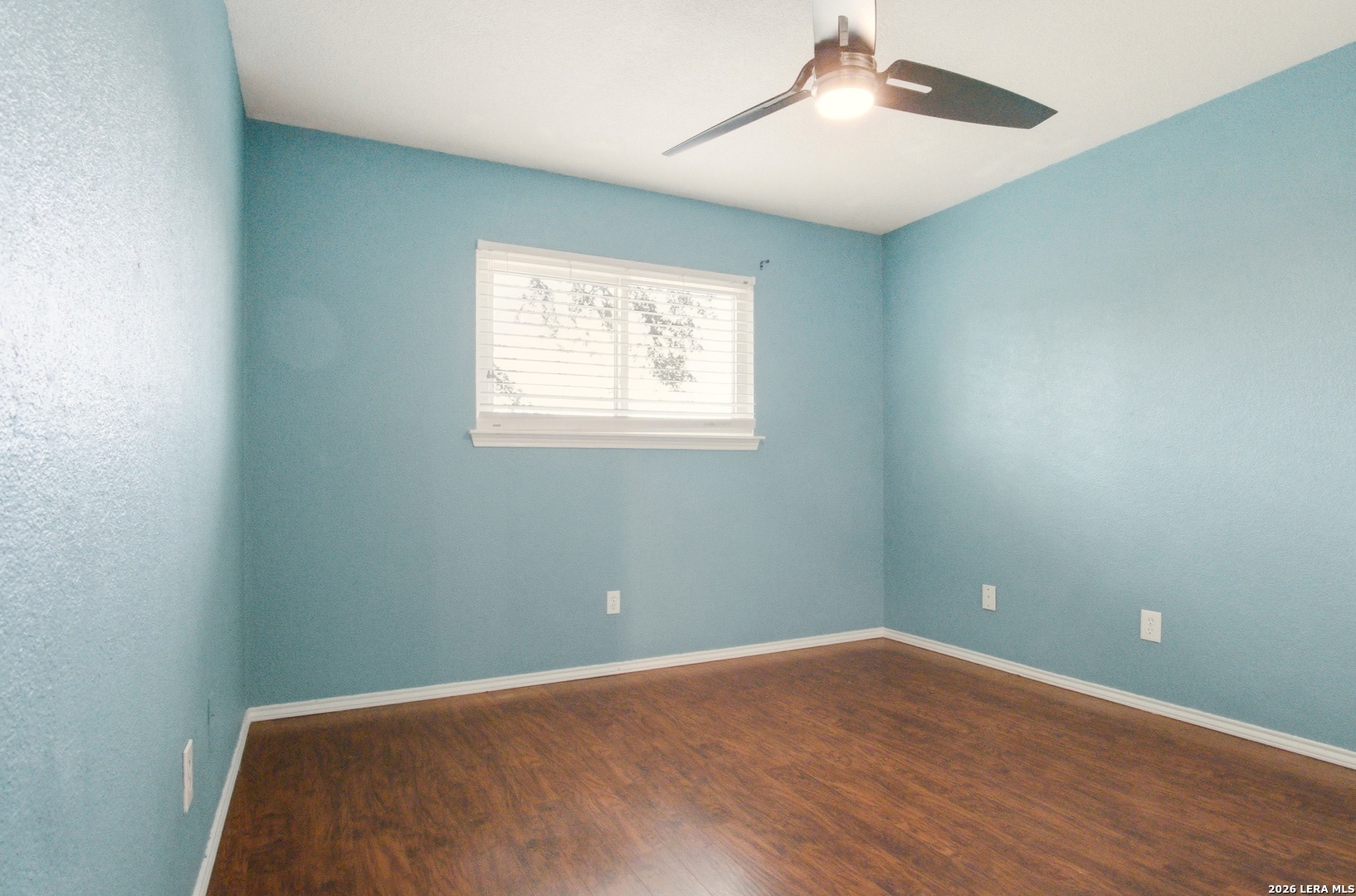 2434 Canyon Rim San Antonio, TX 78232 - Photo 18 of 28 an empty room with a window