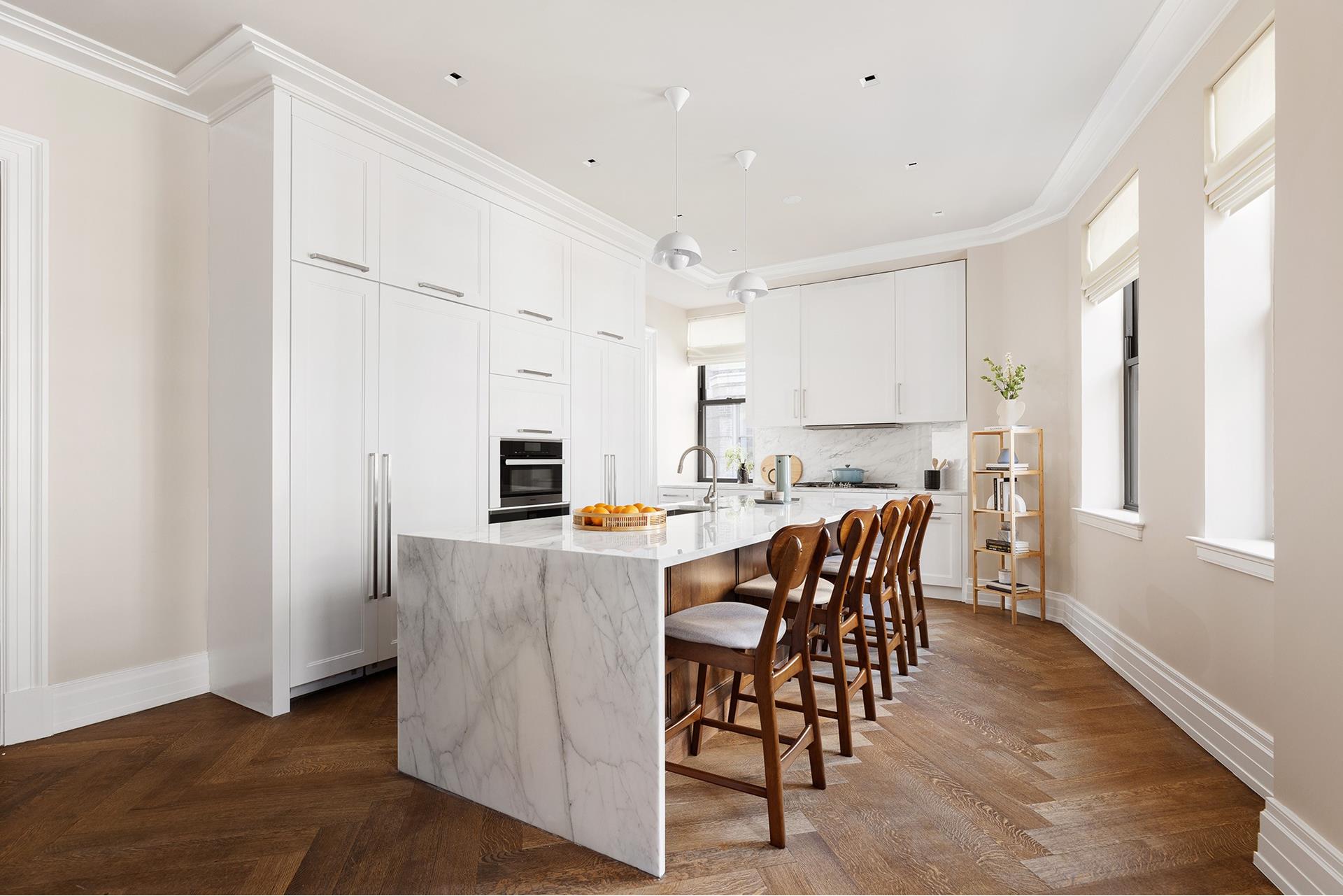 235 West 75th St Unit 412  