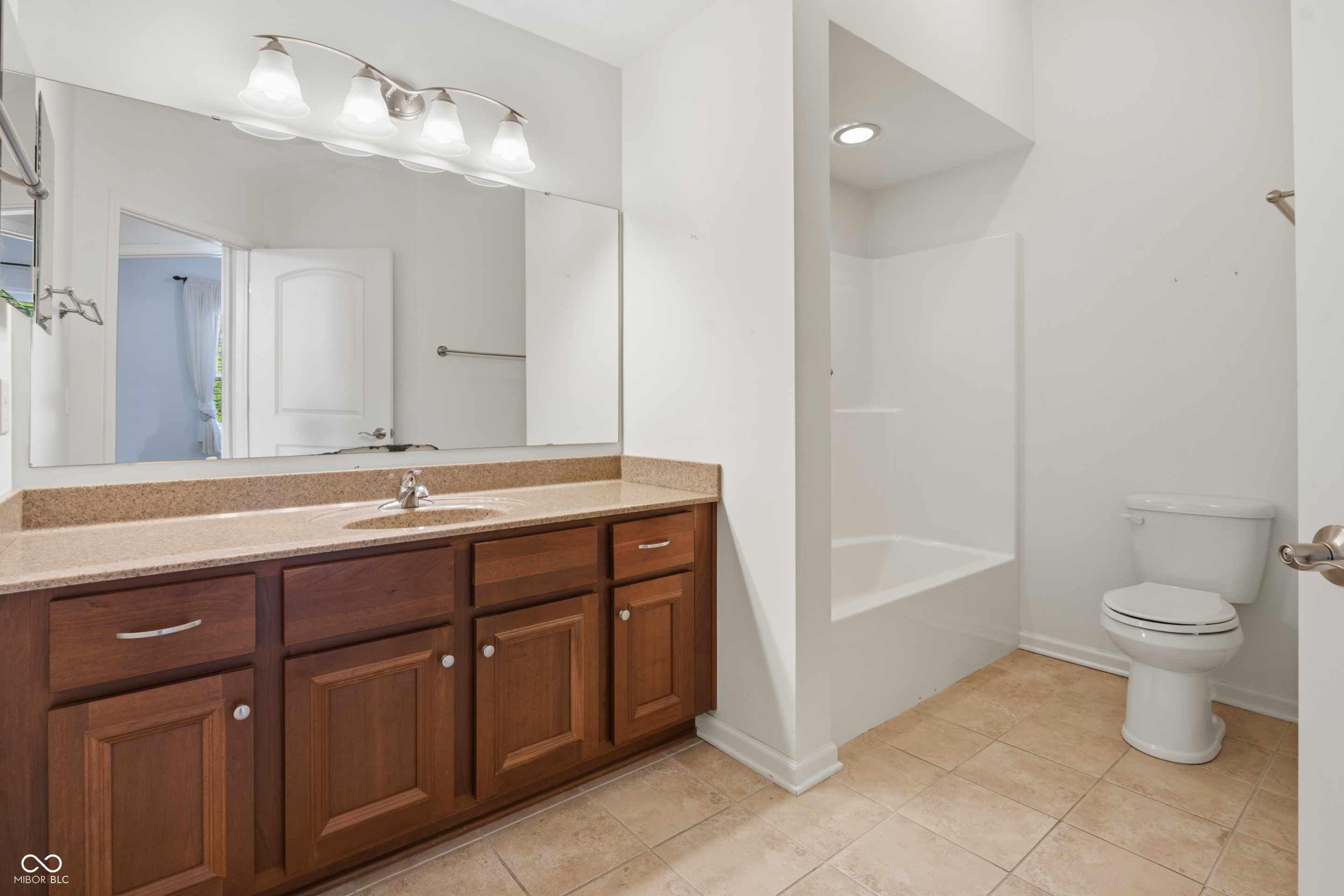 1067 Distinctive Way Greenfield, IN 46140 - Photo 18 of 25